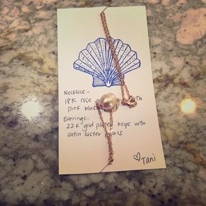 Rose gold plated. Pink blush freshwater pearl.